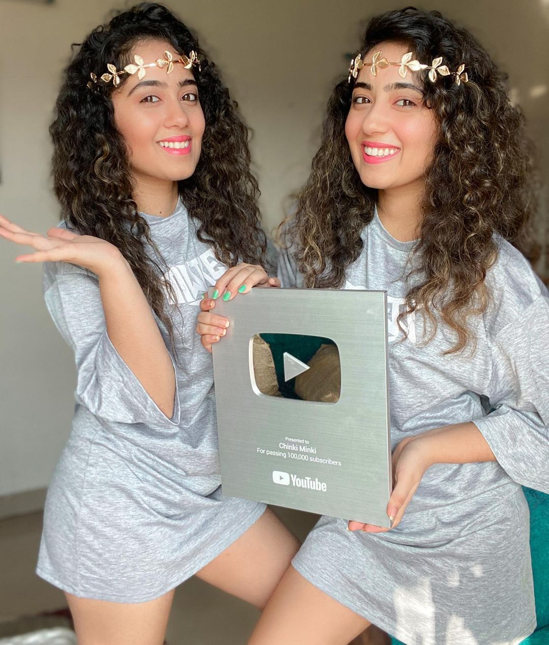 Chinky Minky silver play button