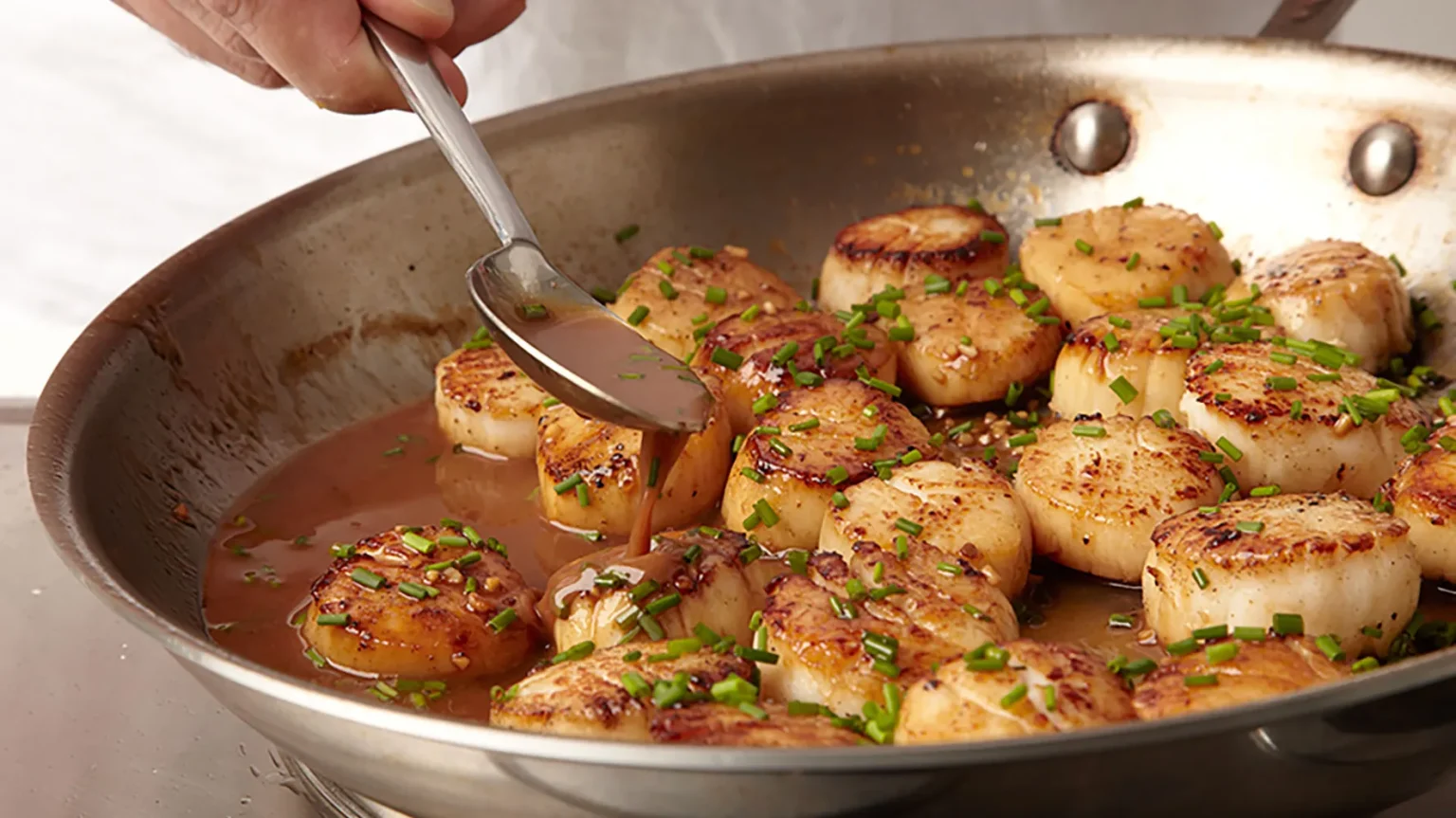 From Kitchen to Bistro: Creating Restaurant-Quality Dishes with a Sautéing Pan